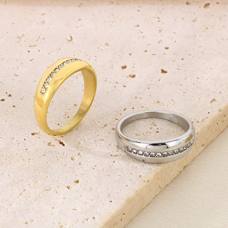 Fashionable and Sweet Single Row Diamond Studded Ring Stainless Steel Multi Style 18K Gold Plated Ring Jewelry Wholesale