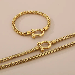 Unisex Horseshoe Buckle Necklace and Bracelet Set in Stainless Steel