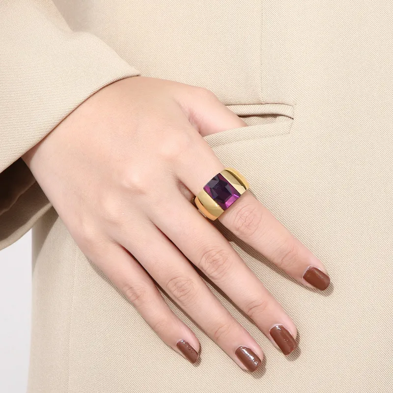 Fashionable Trendy Ladies Stainless Steel Multi-Color Personalized Glass Wide Ring Jewelry