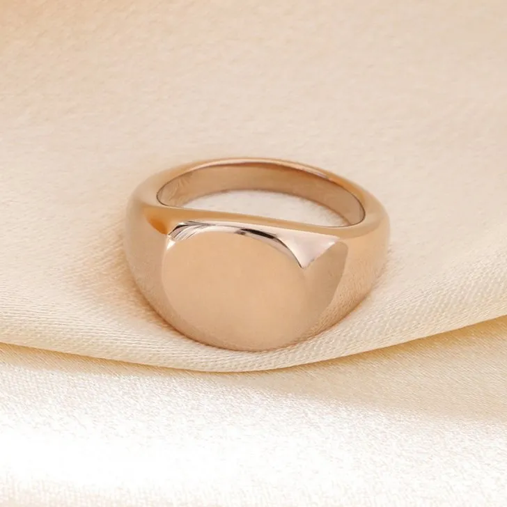 Customizable Retro Stainless Steel Stamp Ring for Unisex Fashion