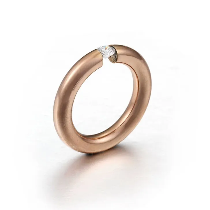 Modern Fashion Couple Round Rings in Stainless Steel with Zircon Crystals