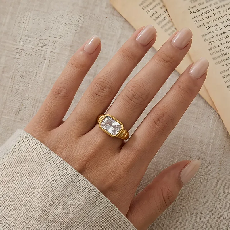 Personalized Twisted Cable Pattern Ring Multi-Color Rectangular Glass Inlaid Stainless Steel Ring Wholesale