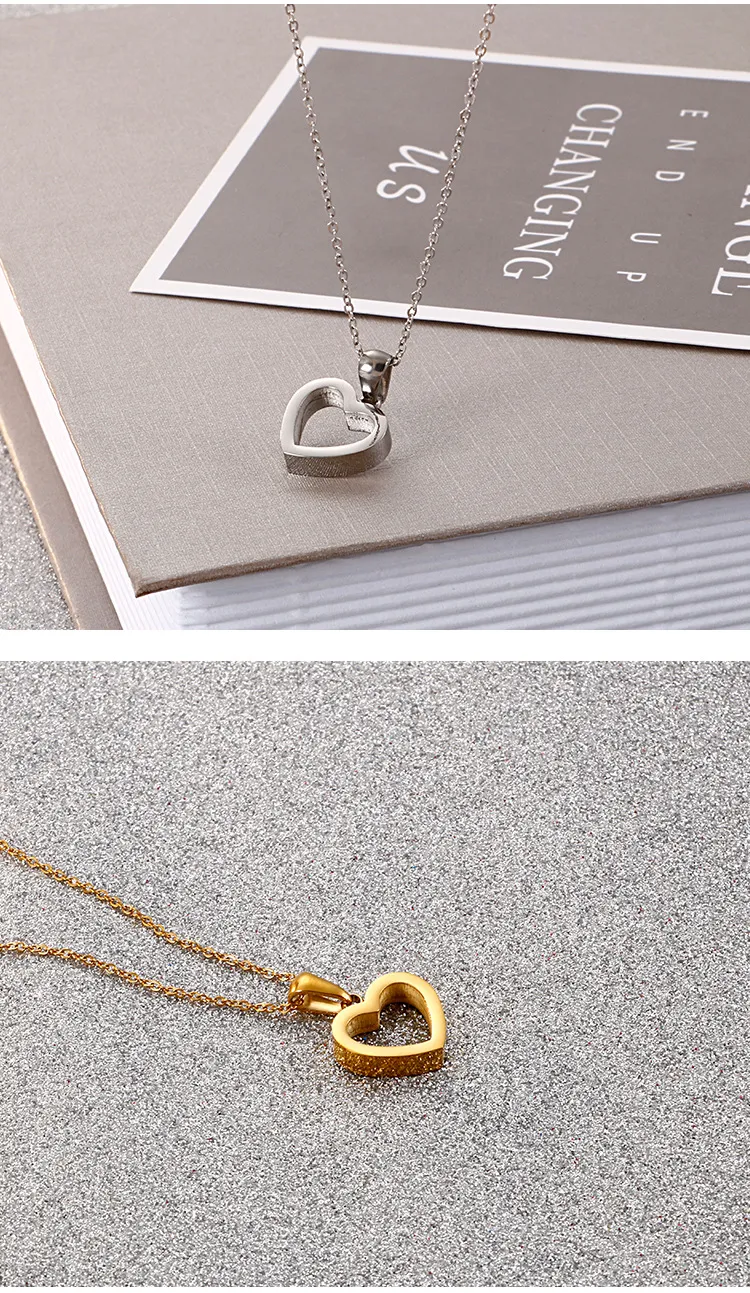 Fashion Stylish Necklace for Women Heart Shaped Steel Necklace