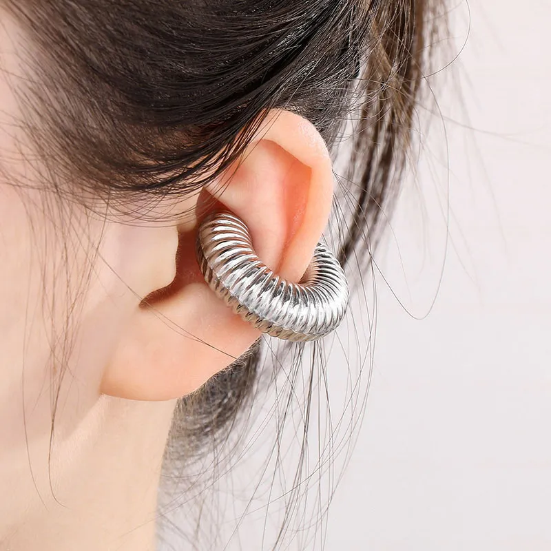Fashionable and Atmospheric Stainless Steel Hollow C-Shaped Temperament Women's Earrings Wholesale Jewelry