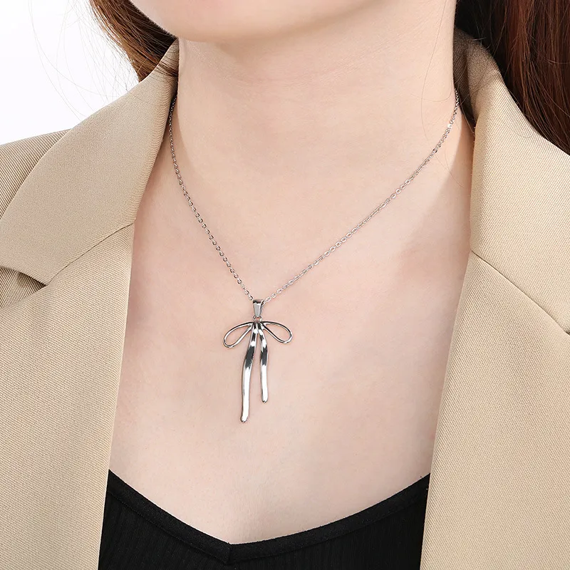 Stainless Steel Bow Earrings Necklace Jewelry Set Suitable for Women's Daily Wear