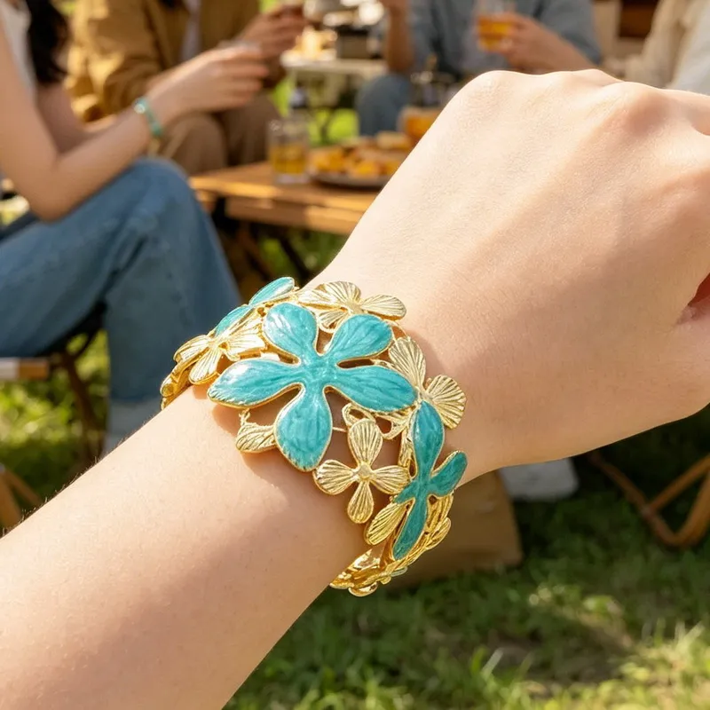Exaggerated Women's Flower Style Stainless Steel Drip Oil Opening Bangle