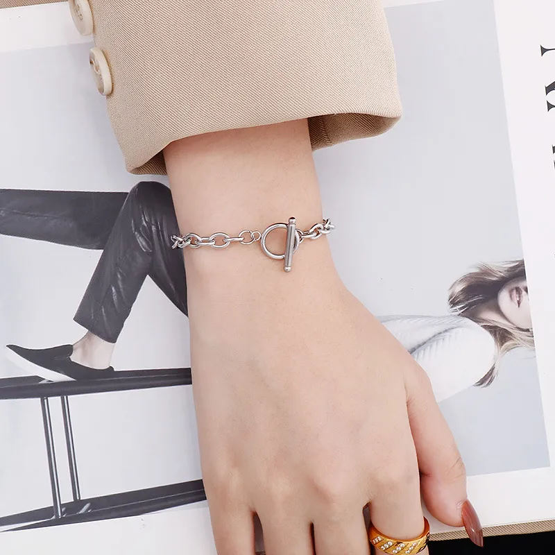 Unique Stainless Steel Ot Buckle Bracelets Chains for Fashionable Couples