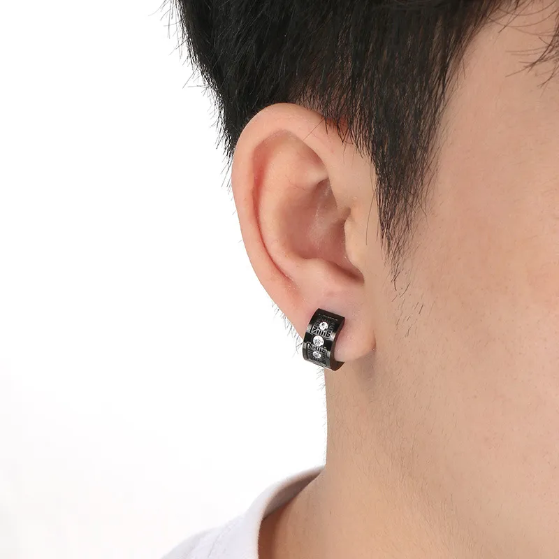 Simple and Personalized Diamond Studded C-Shaped Earrings, Hip Hop Versatile Stainless Steel Jewelry