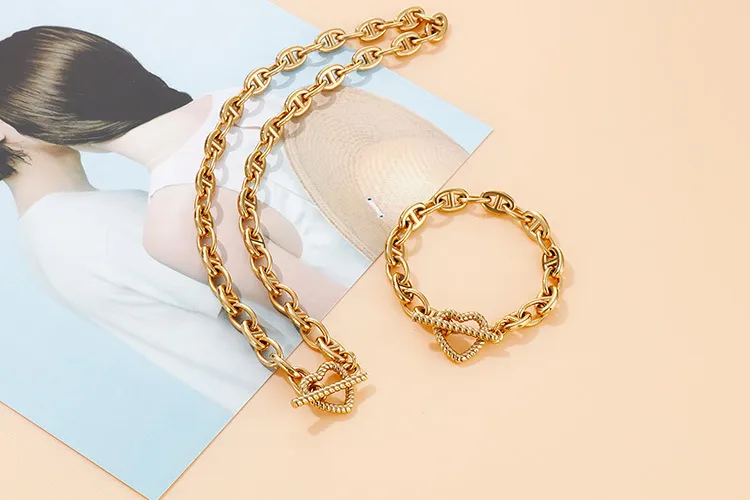 Personalized Stainless Steel Heart-Shaped Pendant Thick Chain Jewelry Sets