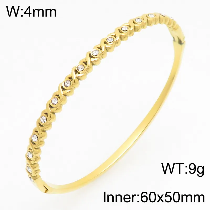 Stylish and Elegant Starry Heart-Shaped Stainless Steel Bangle Jewelry