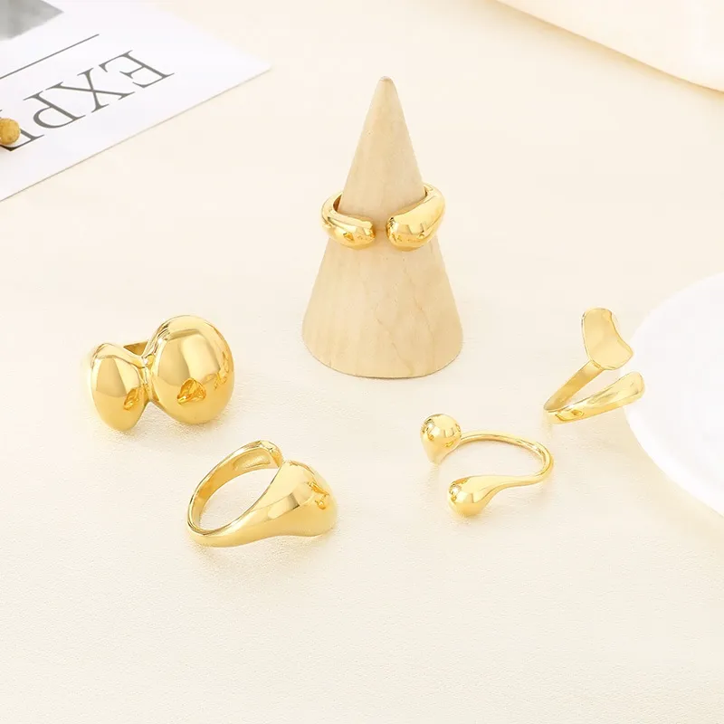 Smooth Geometric Irregular Opening Ring Electroplated with 18K Gold Stainless Steel Jewelry