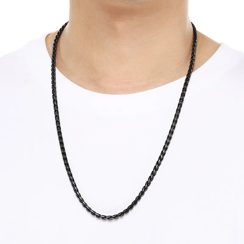 Simple and Hipster Twist Chain Necklace, Versatile and Fashionable, Personalized Vacuum Plated 18K Stainless Steel Men's Necklace with Dragon Bone Chain