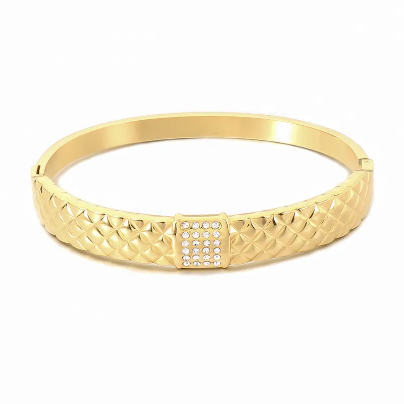 Trendy Diamond-Encrusted Stainless Steel 8K Gold-Plated Buckle Bracelet for Women Jewelry