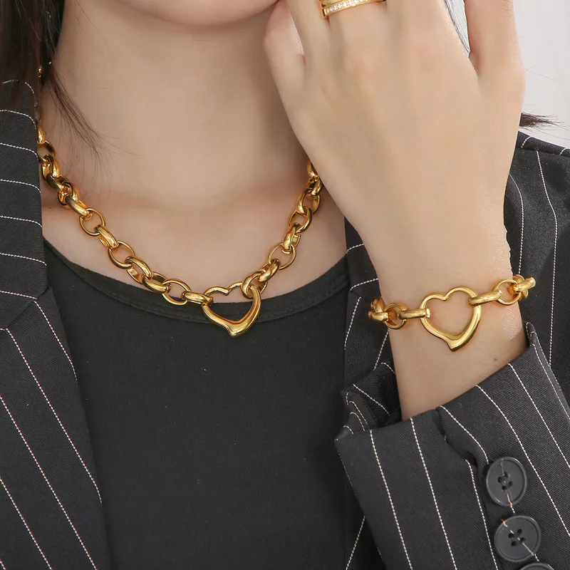 Fashion Stainless Steel Heart Pendant Earrings Bracelet Necklace Set Jewelry Accessories