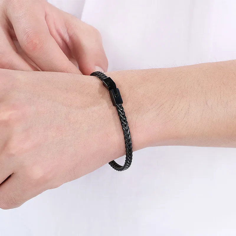 Men's Stainless Steel Bracelet Versatile Accessory Suitable for Daily Wear