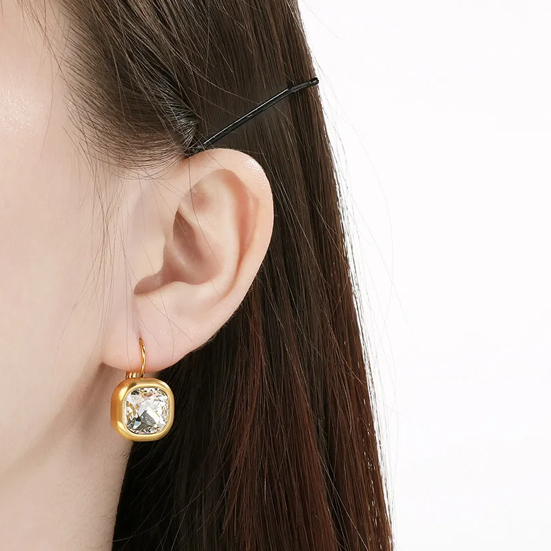 Vintage Black Square Zircon Stud Earrings Minimalist Light Luxury Stainless Steel Earrings Women