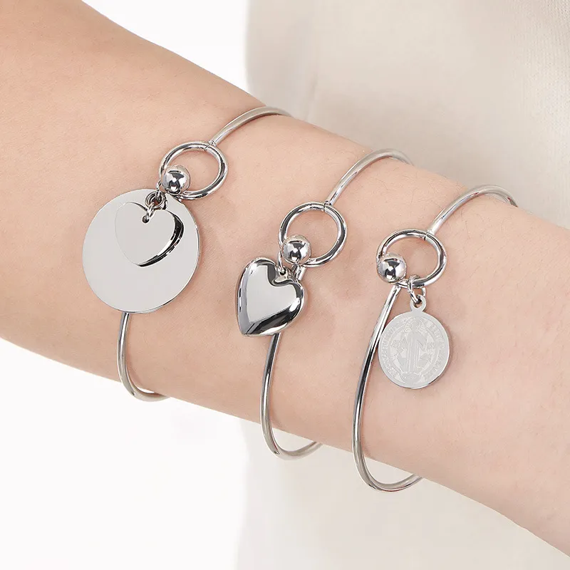 Heart Shaped Bangles Women's Engraved Love Pendant Buckle Bracelet