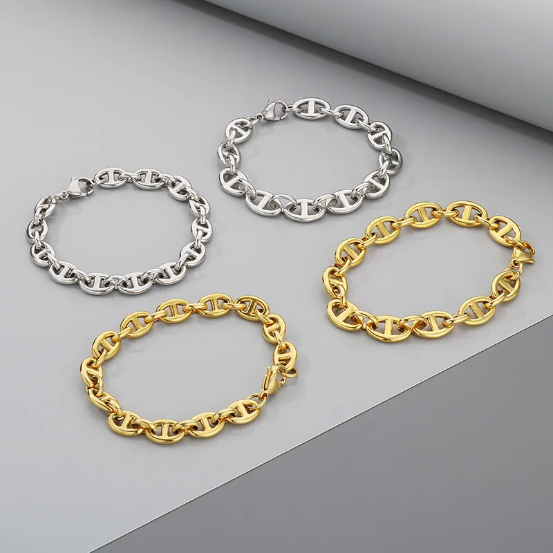 Trendy and Personalized Stainless Steel Oval Pig Nose Japanese Chain Unisex Bracelet