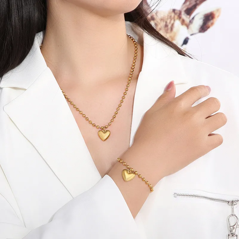 Stainless Steel 3D 18K Gold-Plated Heart-Shaped Bead Necklace and Bracelet Personalized Women's Set