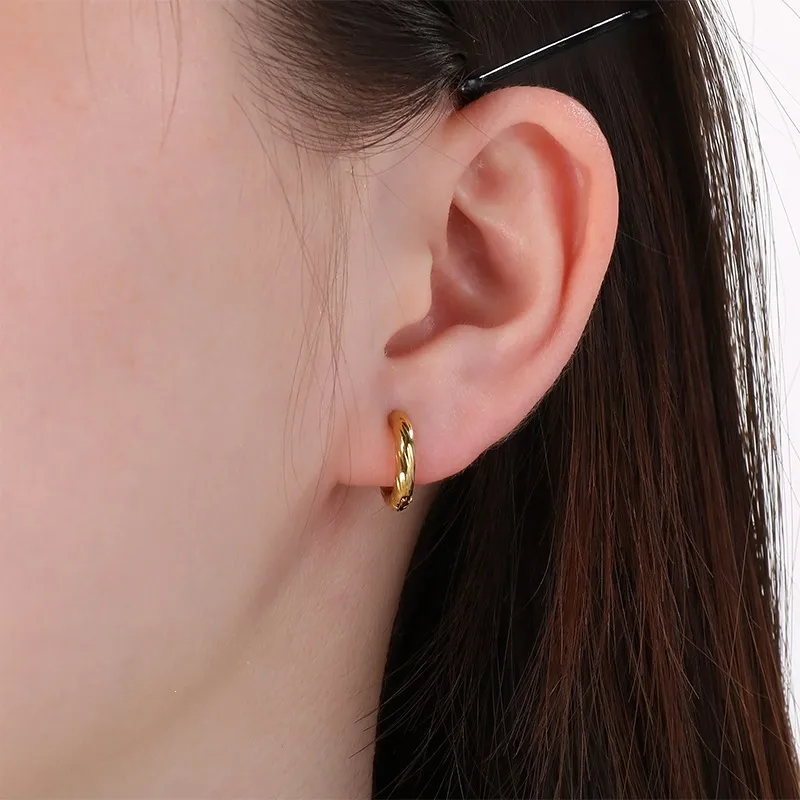 Fashion Mobius Stainless Steel Creative Twisted Circular Temperament Girl Earrings Jewelry