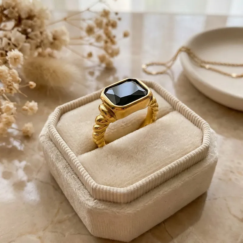 Personalized Twisted Cable Pattern Ring Multi-Color Rectangular Glass Inlaid Stainless Steel Ring Wholesale
