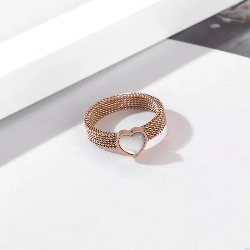 Korean Fashion Stainless Steel Strap Ring Design with Heart Inlaid Shell Ring