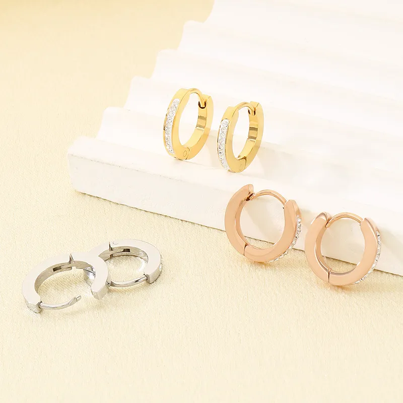Fashionable Stainless Steel Rhinestone Earrings for Women's Jewelry Suitable for Daily Wear