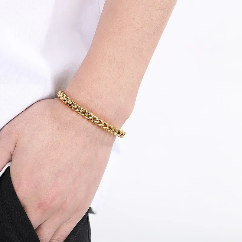 Niche Design Ins Style Stainless Steel Chain Bracelet Suitable for Daily Wear