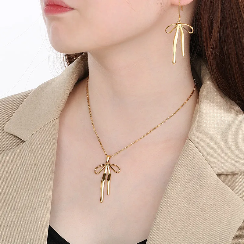 Stainless Steel Bow Earrings Necklace Jewelry Set Suitable for Women's Daily Wear