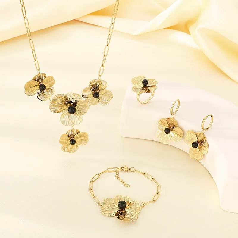 Retro Hollow Floral Core Flower Jewelry Set Tassel Stainless Steel 4-Piece Jewelry Set
