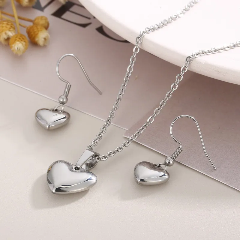 Minimalist Style Stainless Steel Heart-Shaped Pendant Earrings Necklace Set Jewelry Women's Accessories