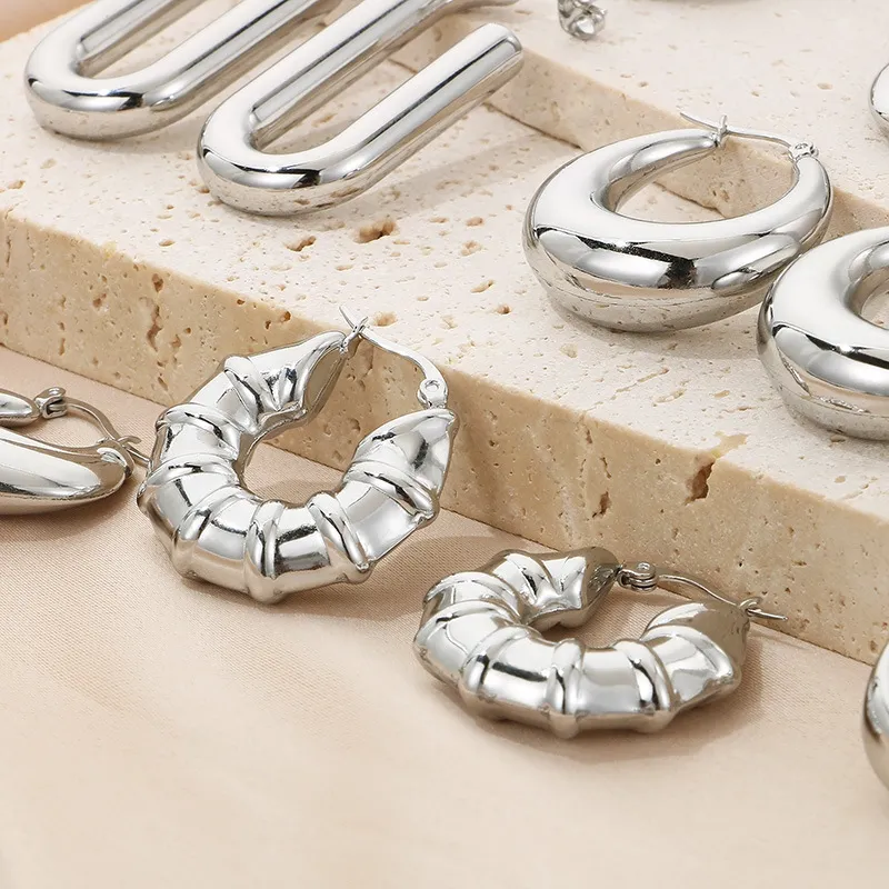 European American U-Shaped Smooth Ear Buckles 18K Gold-Plated Stainless Steel Hollow Earrings