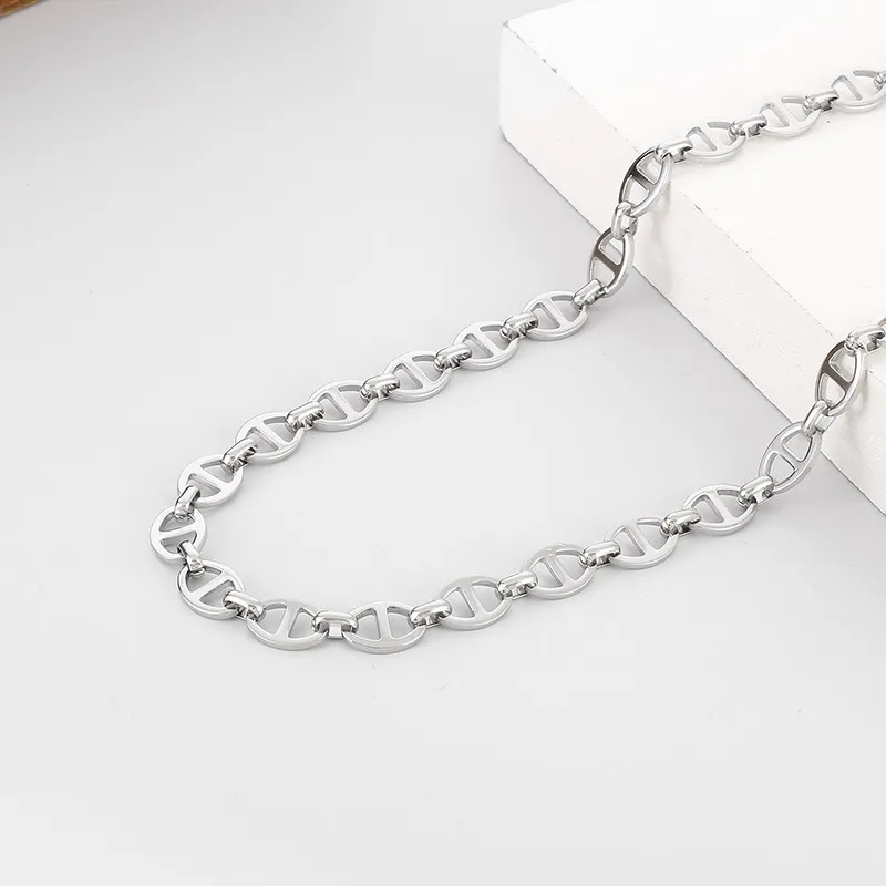 Simple Stainless Steel Bracelet, Versatile for Men and Women, Ot Buckle Necklace