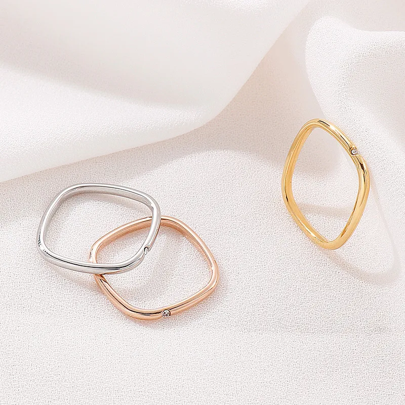 Chic Plain Square Ring with Diamonds for Couples - Perfect for Index Finger