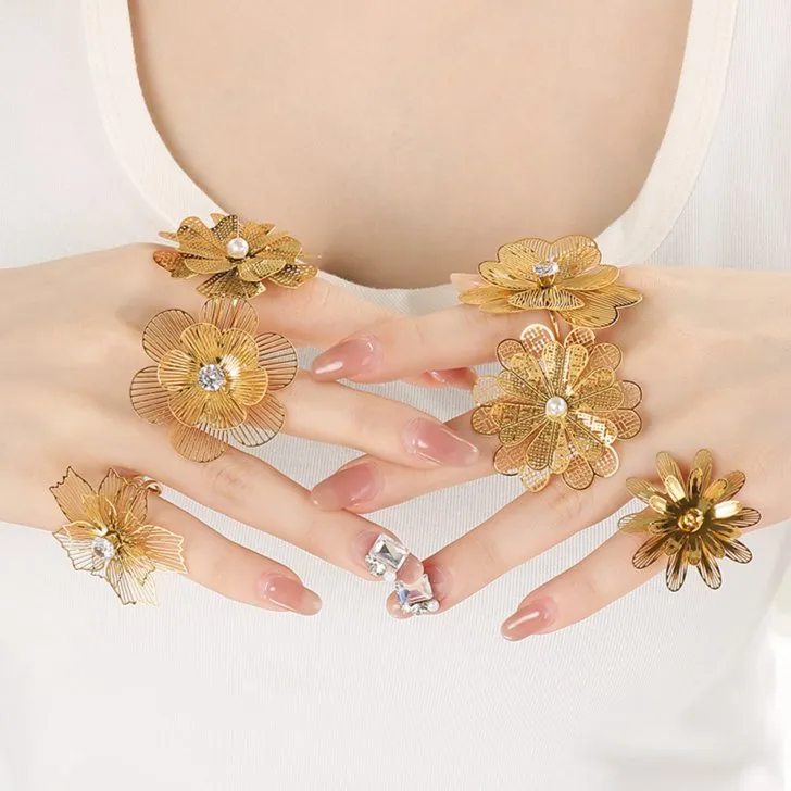 Premium Multi-Layer Court Ring in Gold with Diamonds
