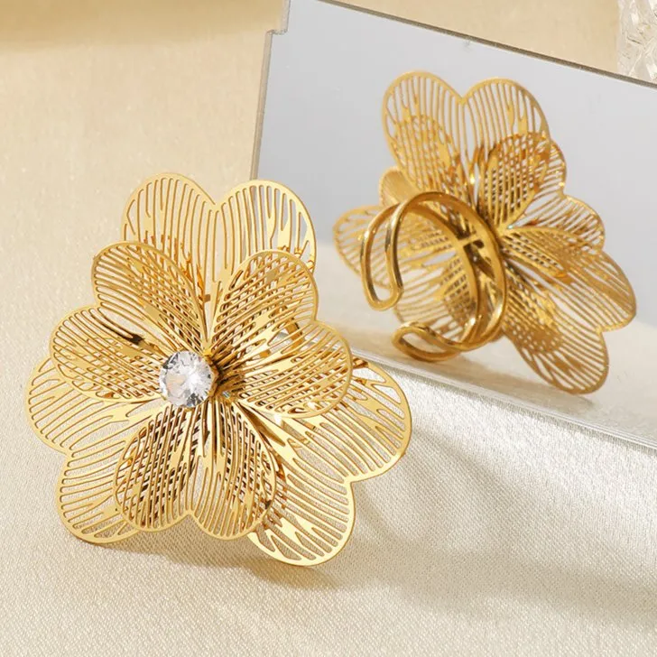 Premium Multi-Layer Court Ring in Gold with Diamonds