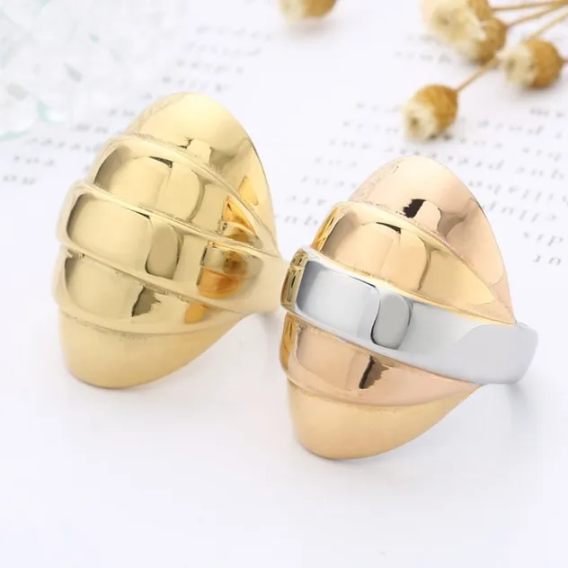 Geometric Design Glossy Finish Ring for Stylish Index Finger