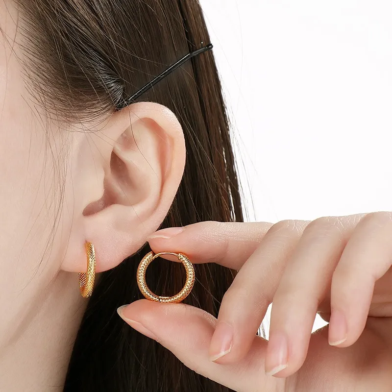 Fashion Stainless Steel Creative Dragon Pattern Embossed Circle Earrings Jewelry Wholesale
