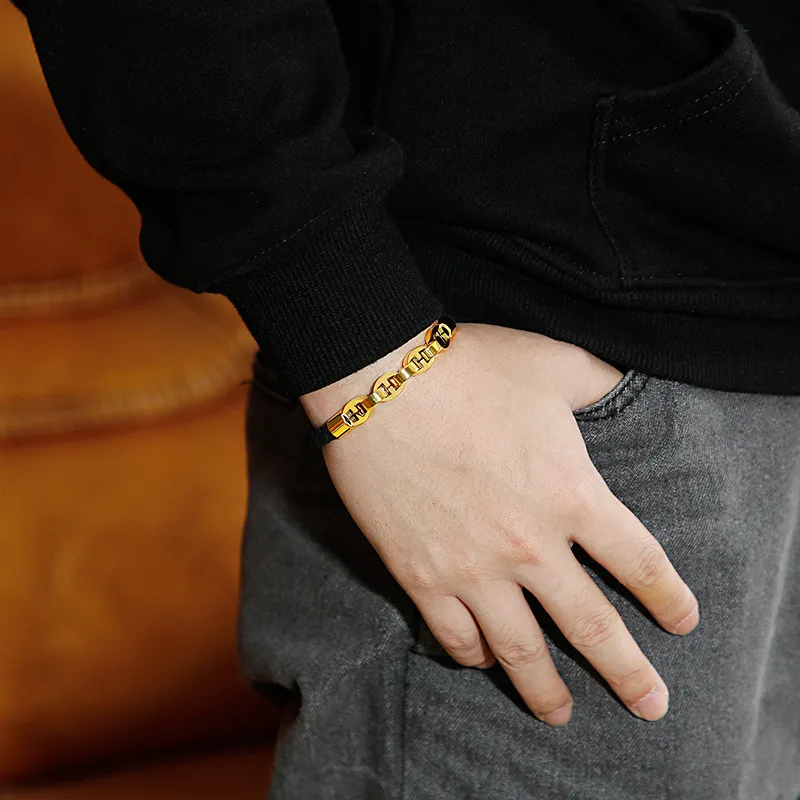Trendy and Personalized Stainless Steel Cowhide Woven Chain Men's Leather Bracelet