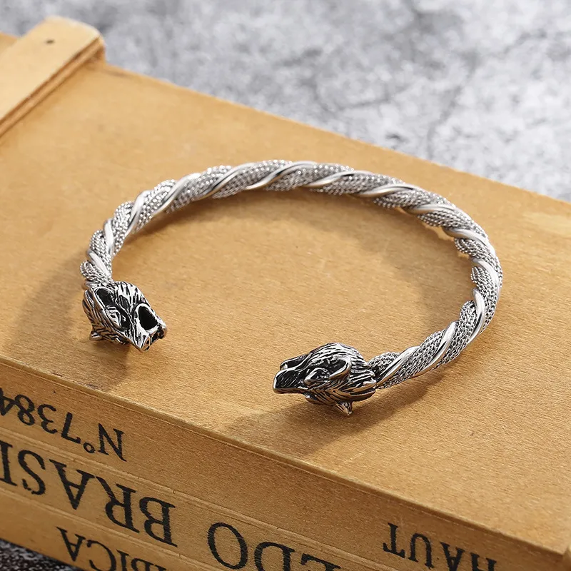 Cross-Border E-Commerce Foreign Trade Supply European and American Personalized Fashion Double Wolf Head Punk Stainless Steel Men's Bracelet