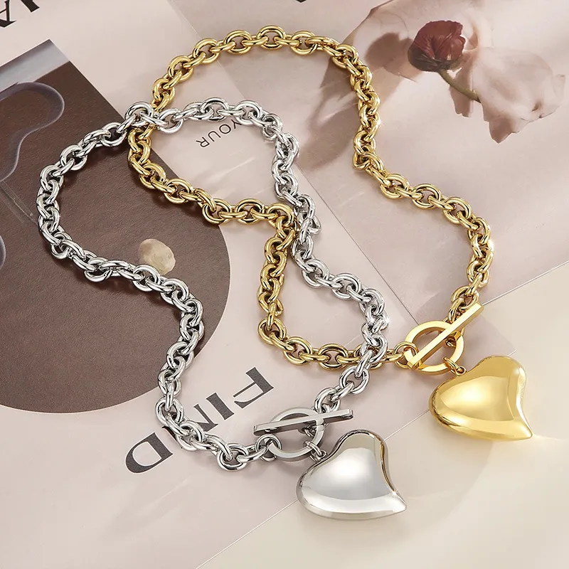 Fashionable Spicy Girl Three-Dimensional Hollow Heart Pendant Style