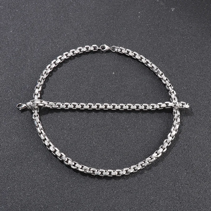 Wholesale of Stainless Steel Jewelry: European and American Trendy Personalized Edged Square Pearl Chain Men's Necklace and Bracelet Set
