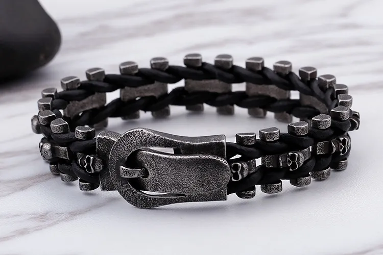 Men's Punk Style Stainless Steel Creative Skull Woven Leather Bracelet Accessory