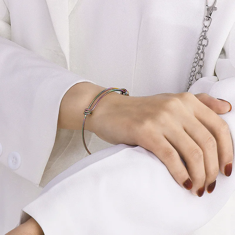Factory Wholesale Adjustable Steel Wire Coil Bracelets Multi-Color Adjustable Stainless Steel Bangles for Women