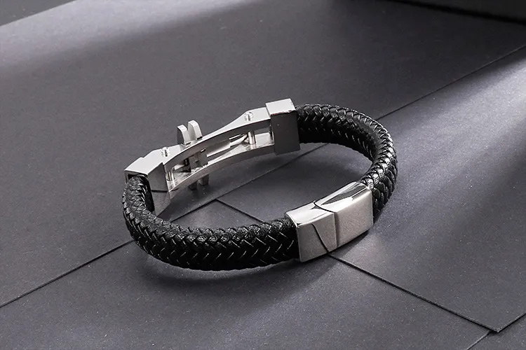 European and American Fashion Stainless Steel Creative Personalized Bullet Head Men's Leather Bracelet