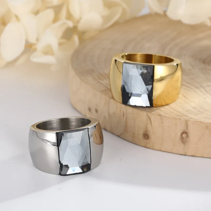 Fashionable Trendy Ladies Stainless Steel Multi-Color Personalized Glass Wide Ring Jewelry
