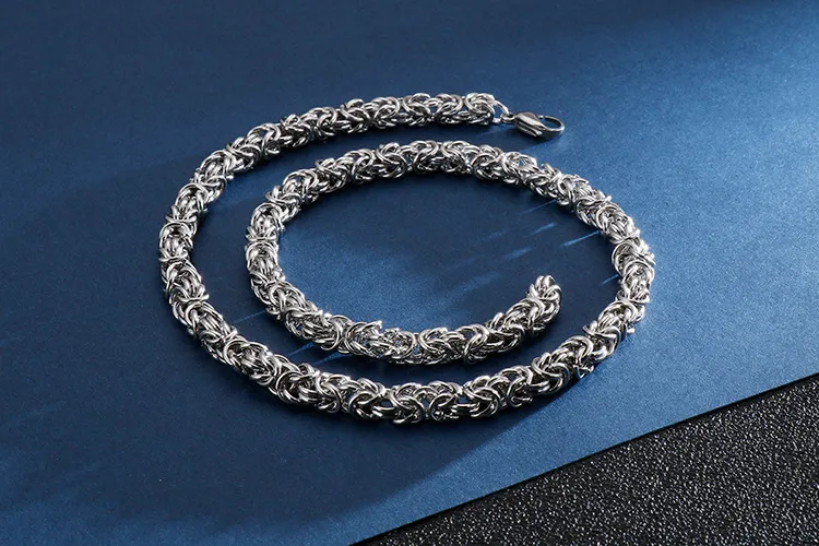 Stainless Steel Jewelry Chain Necklace Suitable for Daily Wear