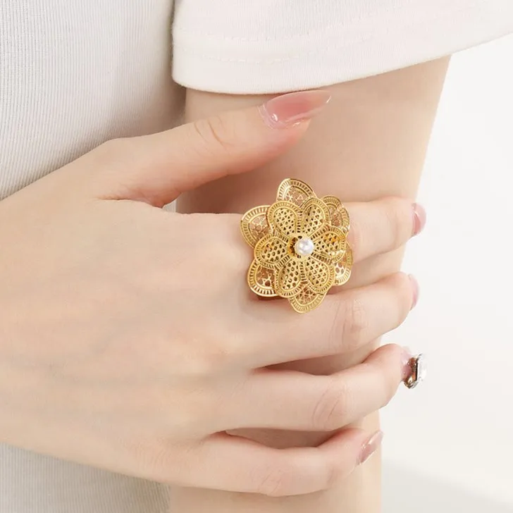 Premium Multi-Layer Court Ring in Gold with Diamonds