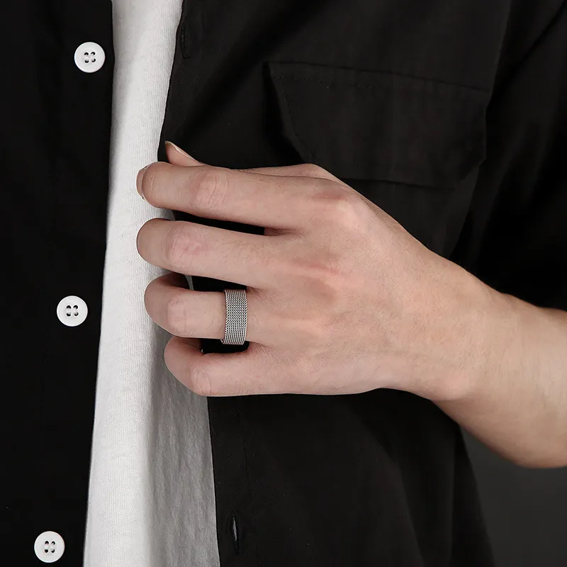 Deformable Neutral Stainless Steel Ring with Innovative Mesh Surface