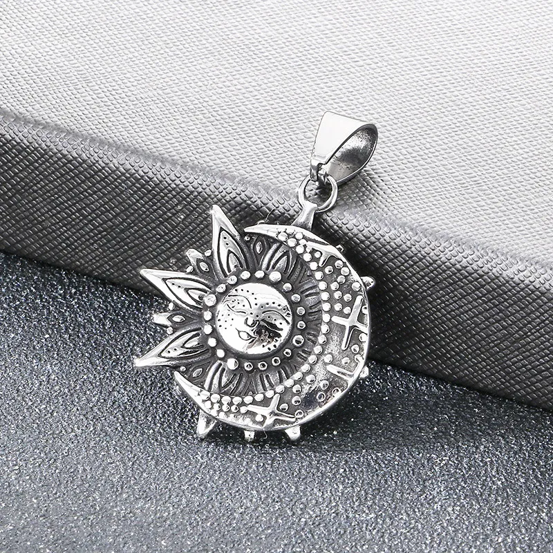 Retro Sun Smiling Moon Celestial Body Pendant Ancient Egypt Horus Eye Stainless Steel Men's Pendant